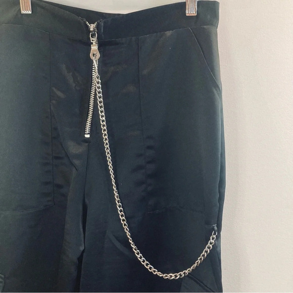 THE RAGGED PRIEST Sz L Satin Attached  Chain Cargo Pockets Exposed Zipper Pants - Picture 2 of 10